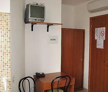 Hotel Arco Romana Milan 3*,