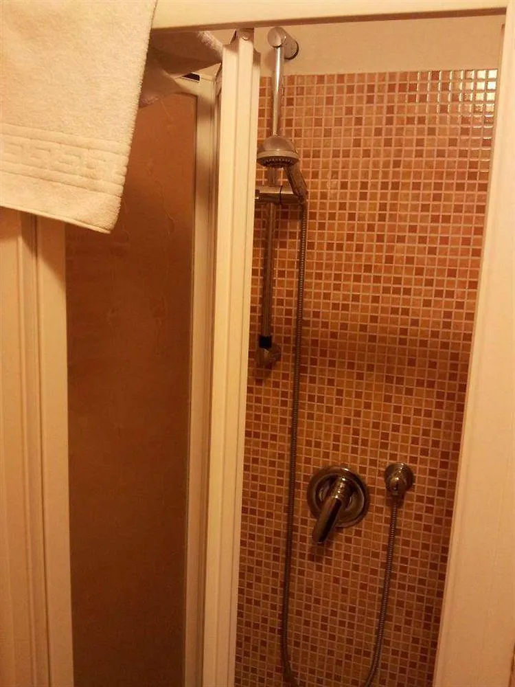 Hotel Arco Romana Milan 3*,
